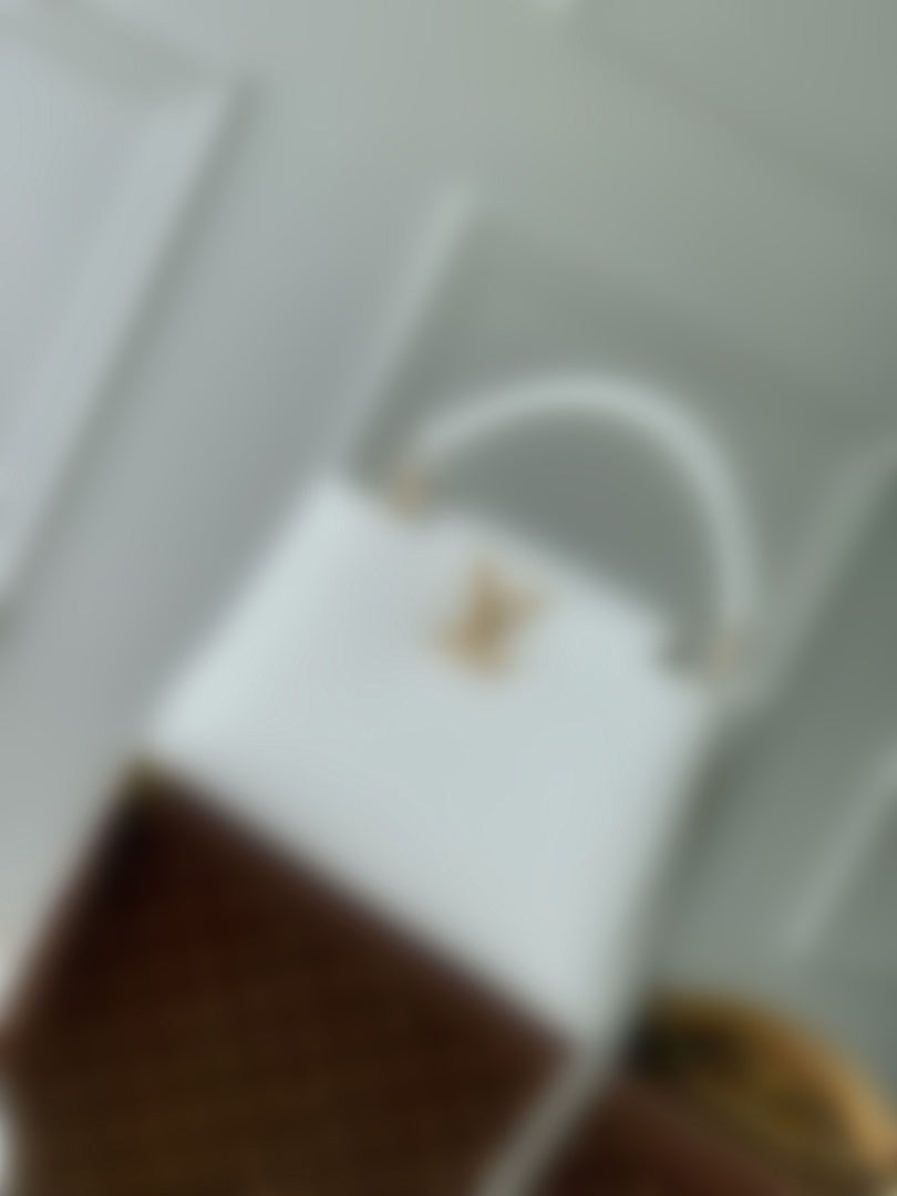 Sac à main Capucines – Réf. M24673 · Blanc · Coloris 1