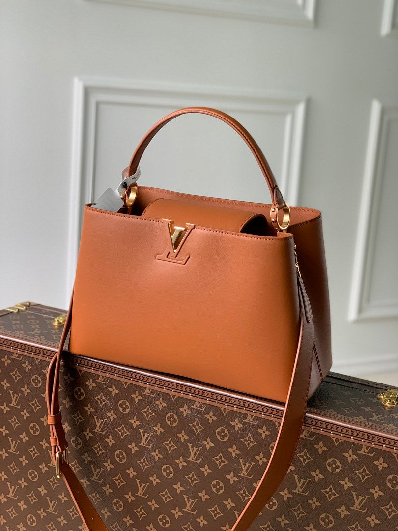 Sac à main Capucines – Réf. M24607 · Coloris 2