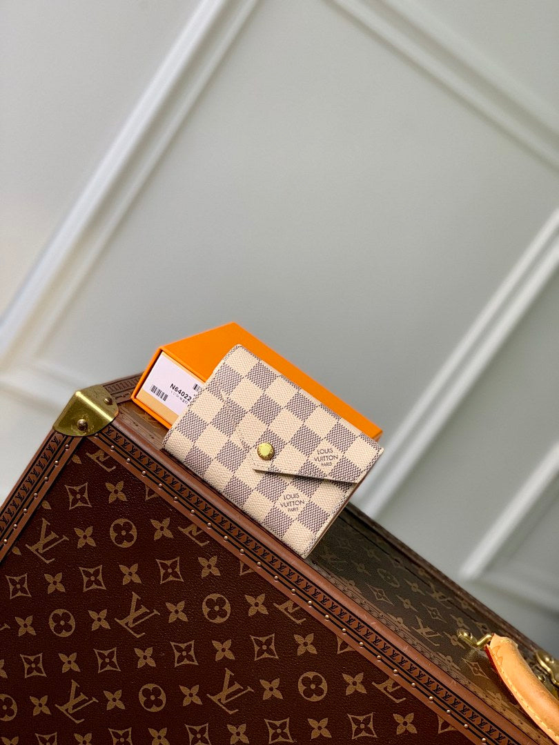 Portefeuille – Réf. M64022 · Damier Azur Rose