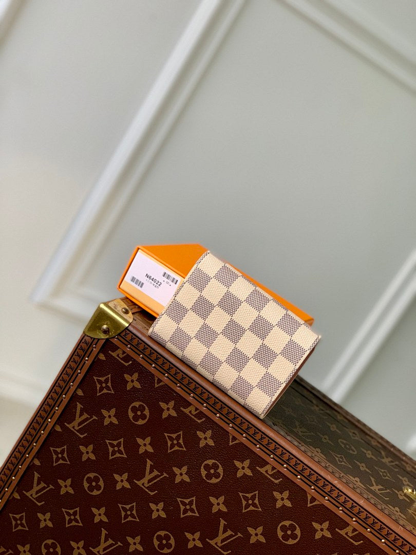 Portefeuille – Réf. M64022 · Damier Azur Rose