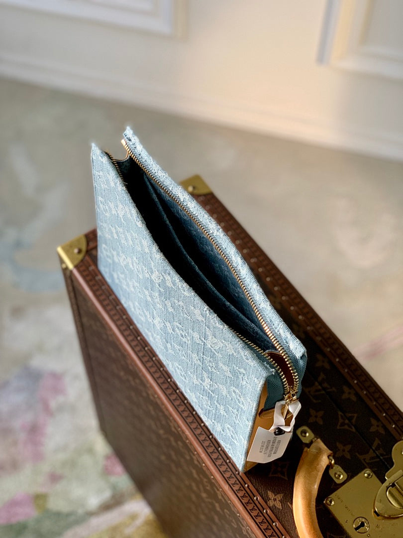 Pochette – Réf. M47542 · Bleu Ciel