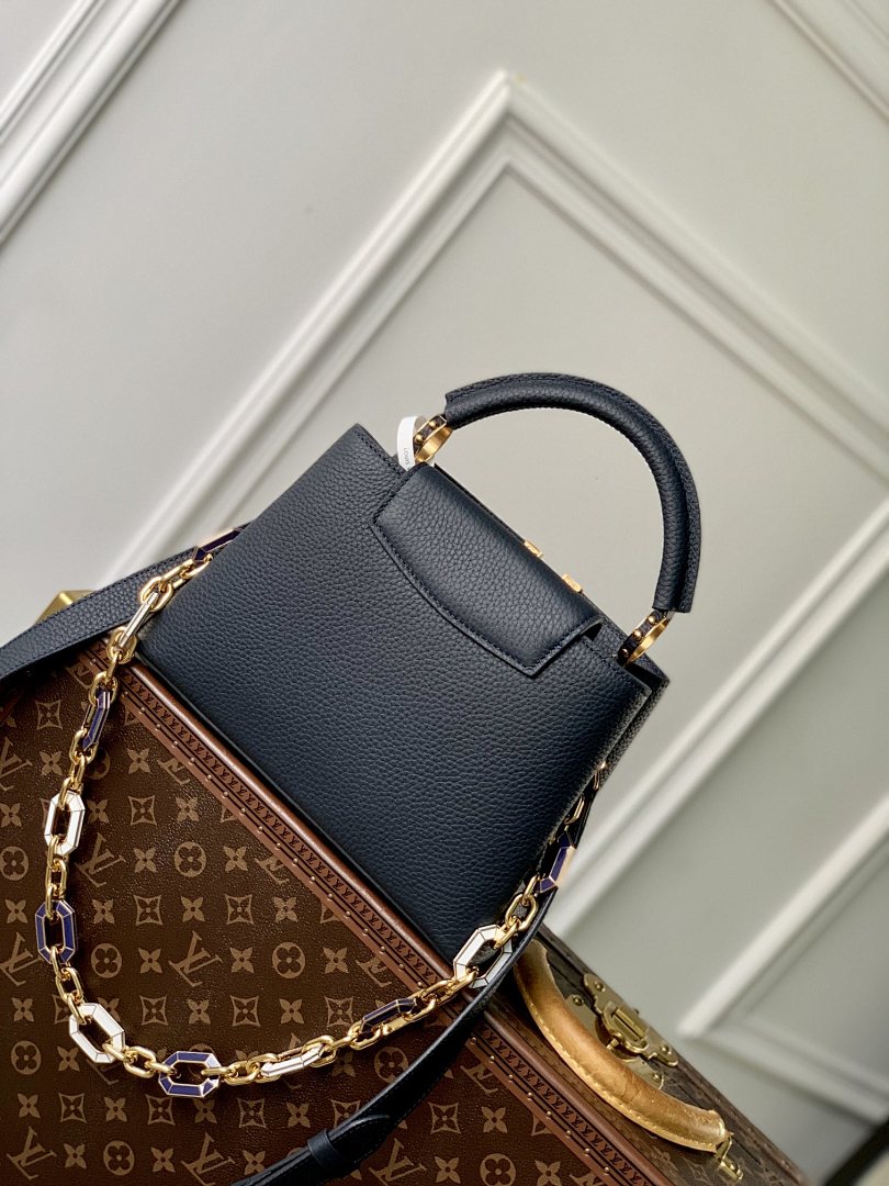 Sac à main Capucines – Réf. M24683 · Bleu Nuit PM