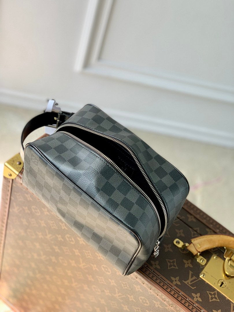 Pochette – Réf. M83112 · Damier Graphite
