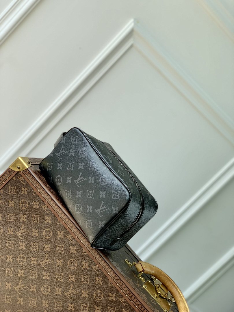 Pochette – Réf. M83112 · Monogram Noir