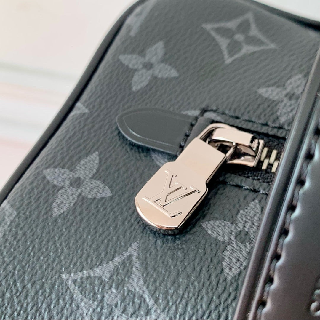 Pochette – Réf. M83112 · Monogram Noir