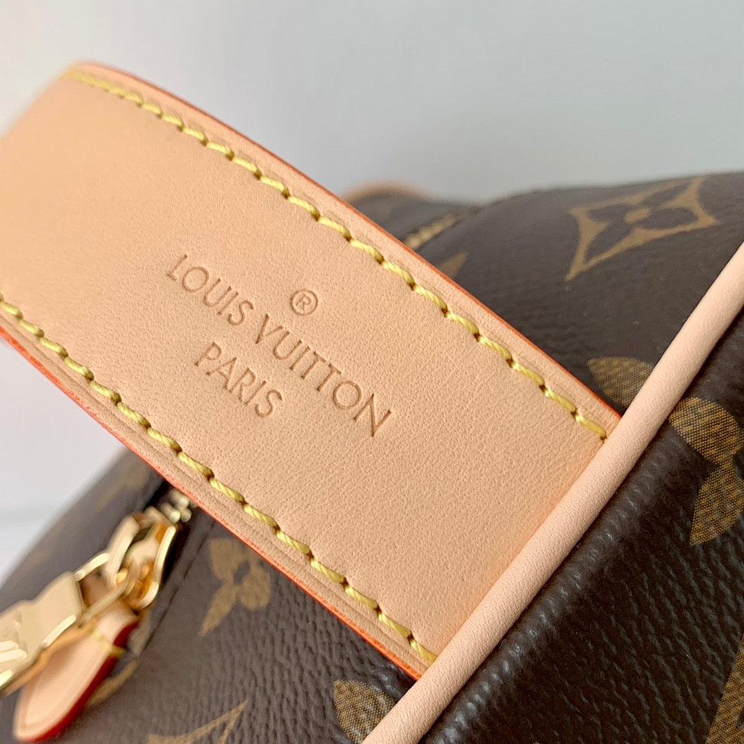 Pochette – Réf. M83112 · Monogram