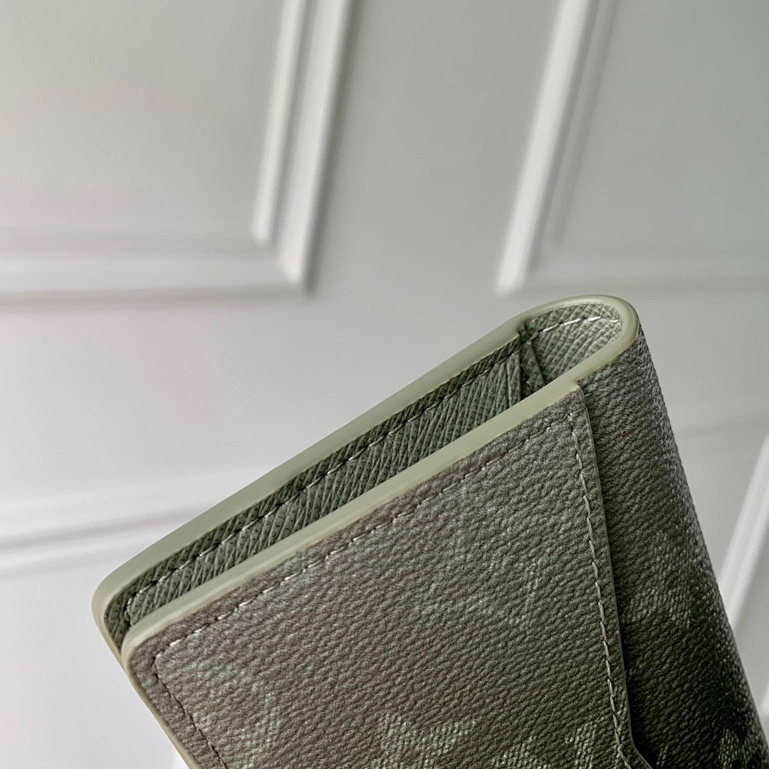 Portefeuille – Réf. M11549 · Vert de Gris