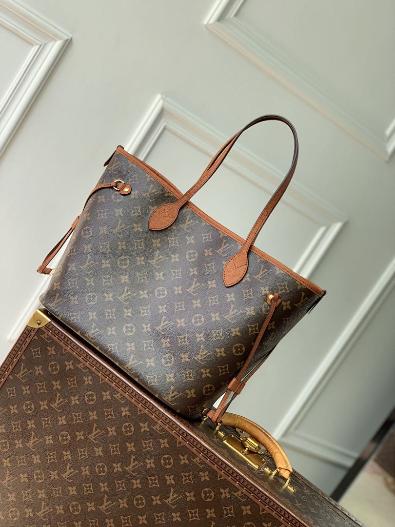 Sac à main Neverfull – Réf. M12061 · Marron