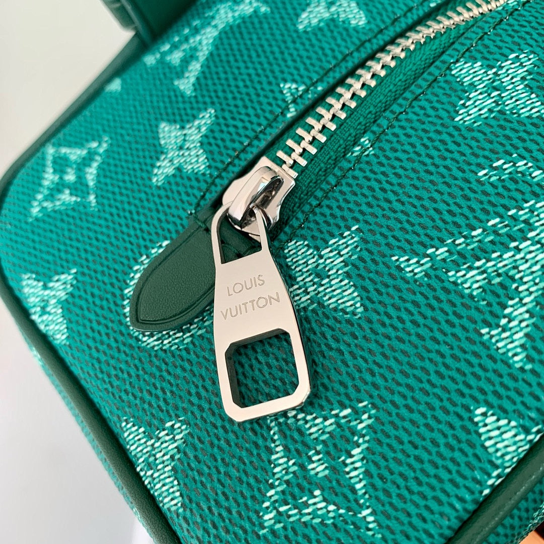 Pochette – Réf. M12688 · Monogram Vert