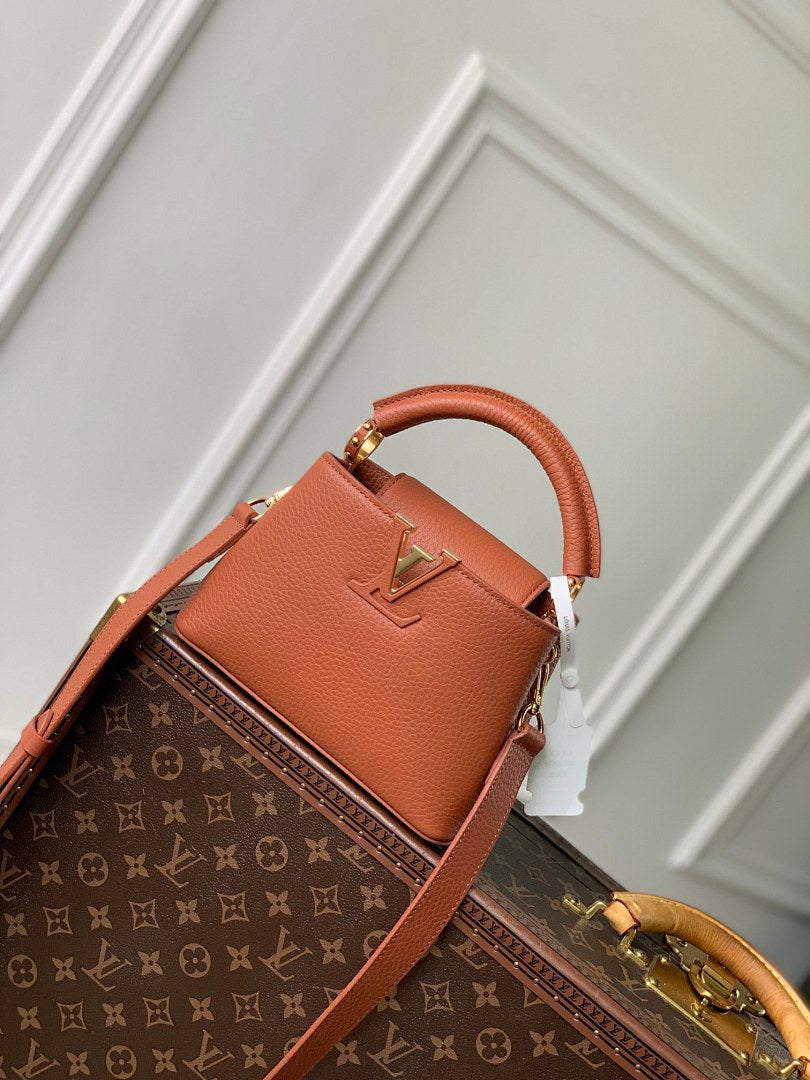 Sac à main Capucines – Réf. M25089 · Mini
