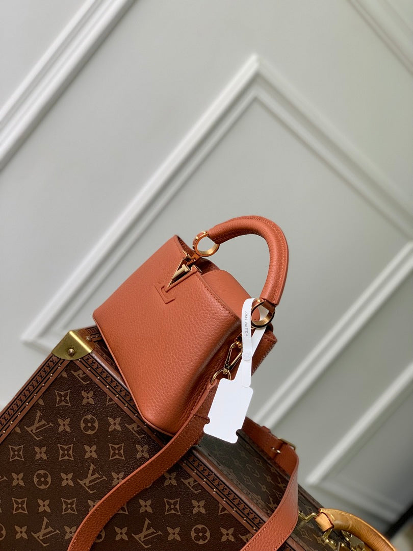 Sac à main Capucines – Réf. M25089 · Mini