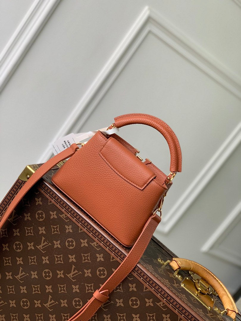 Sac à main Capucines – Réf. M25089 · Mini