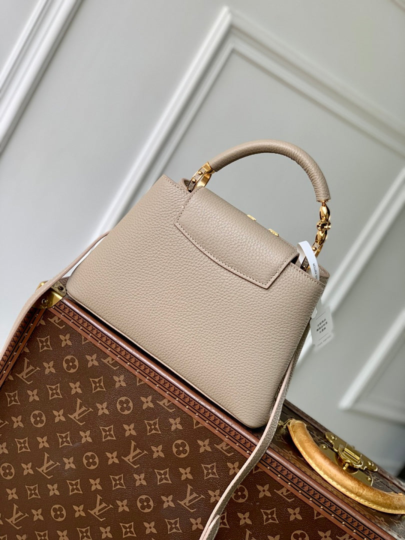 Sac à main Capucines – Réf. M23943 · Gris · Coloris 2