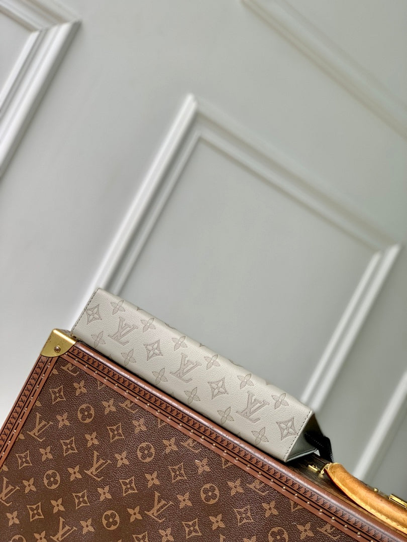 Pochette – Réf. M61692 · Gris