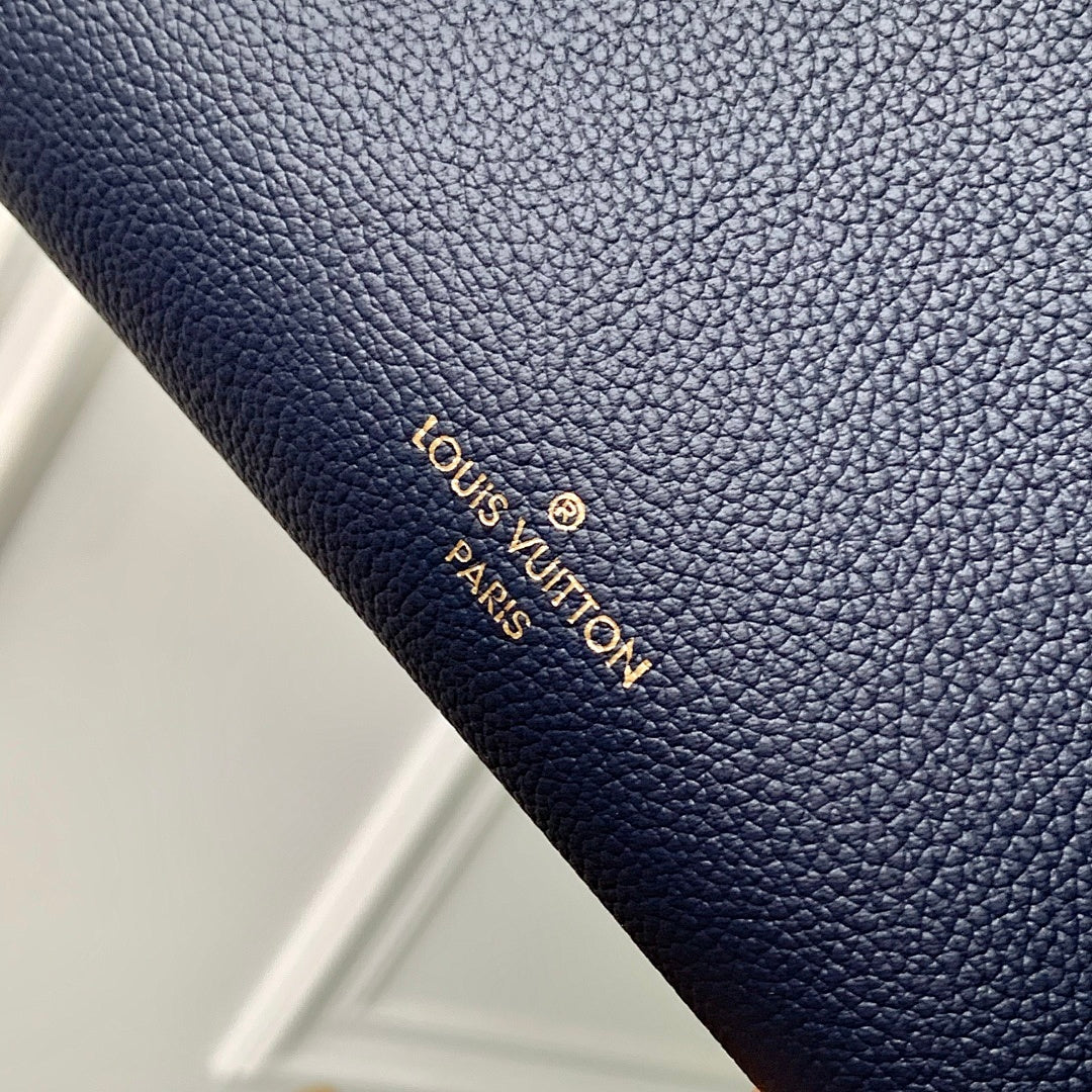 Sac à main Trunk – Réf. M15226 · Bleu Nuit