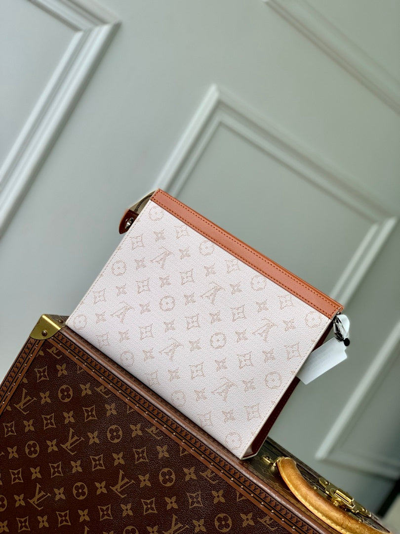 Pochette – Réf. M61692 · Coloris 6