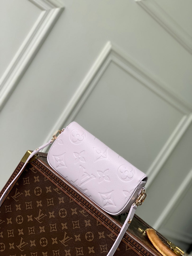 Sac à main – Réf. M25714