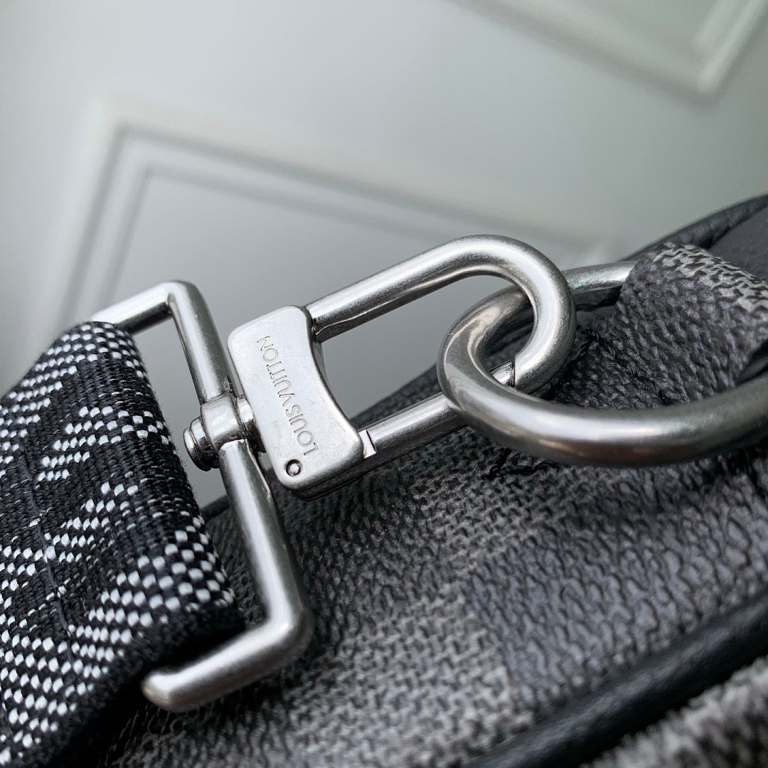 Sacoche Messenger – Réf. 28602 · Damier Graphite