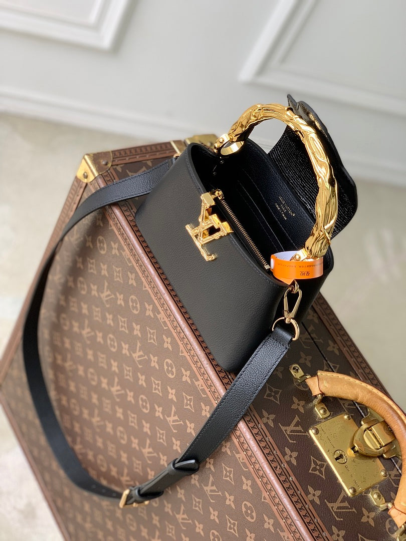 Sac à main Capucines – Réf. M13737