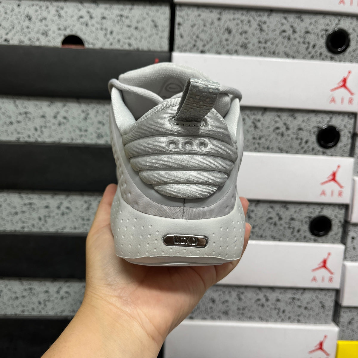Nike Mind 002 'Gris Clair' — vue 3