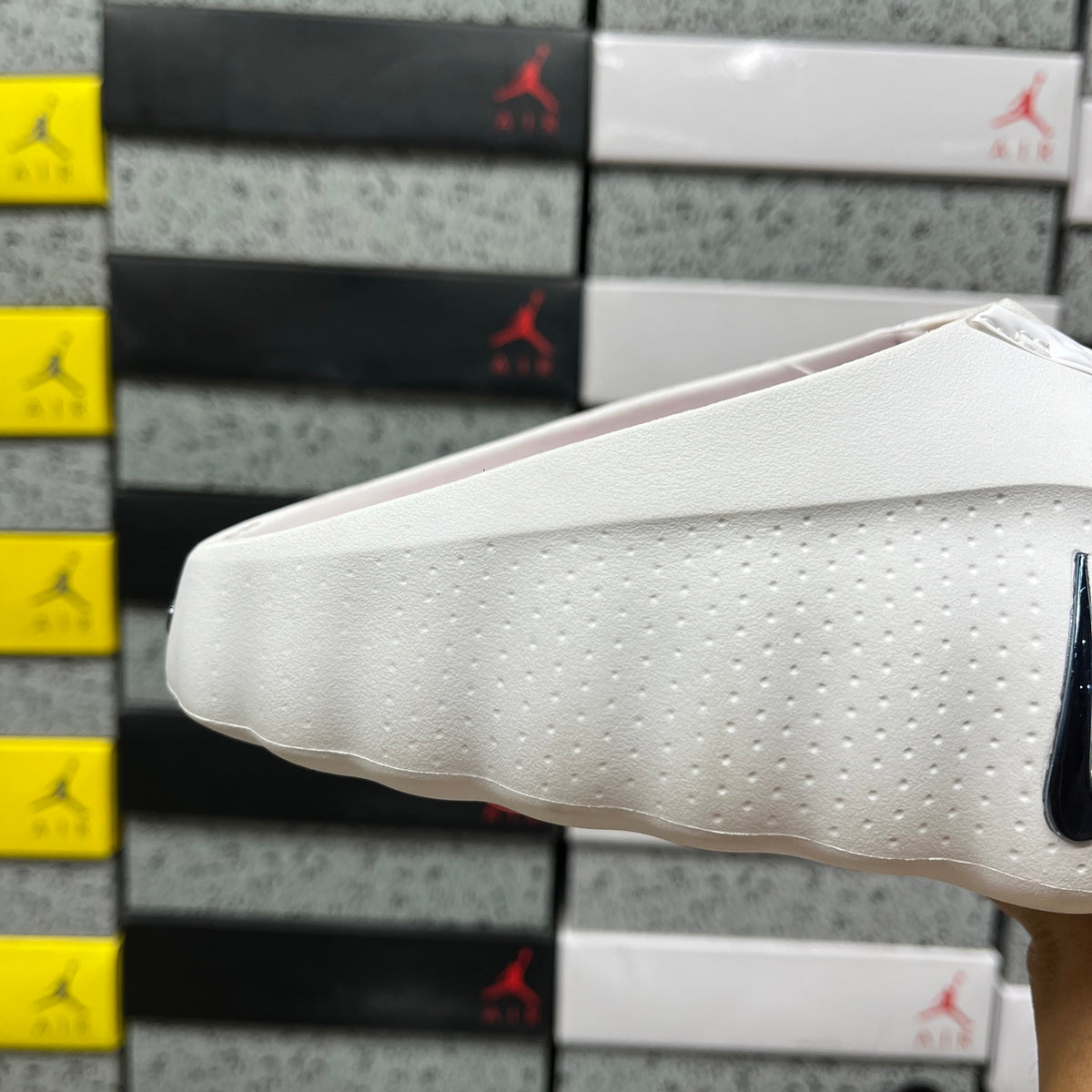 Nike Mind 001 'Blanc Rouge' — vue 7
