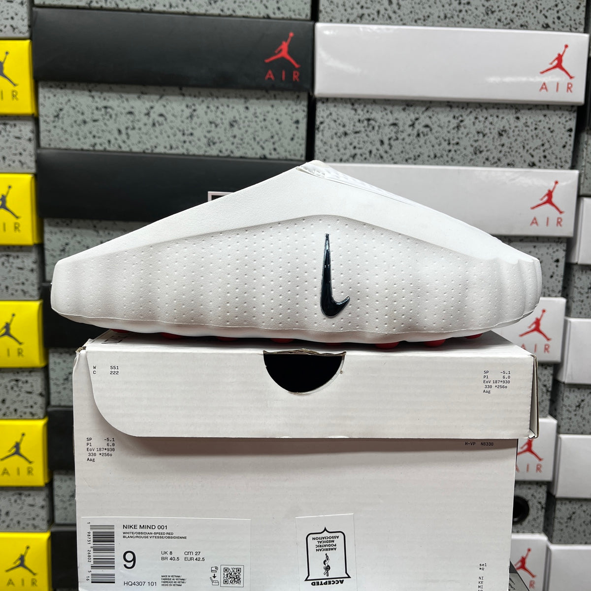 Nike Mind 001 'Blanc Rouge' — vue 9