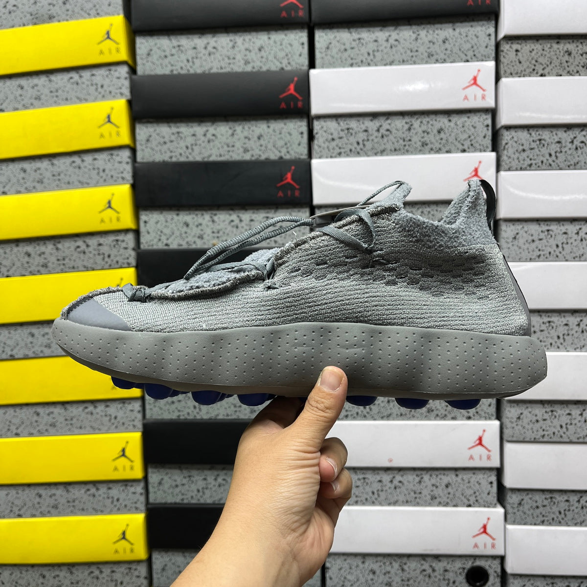 Nike Mind 002 'Gris Anthracite' — vue 2