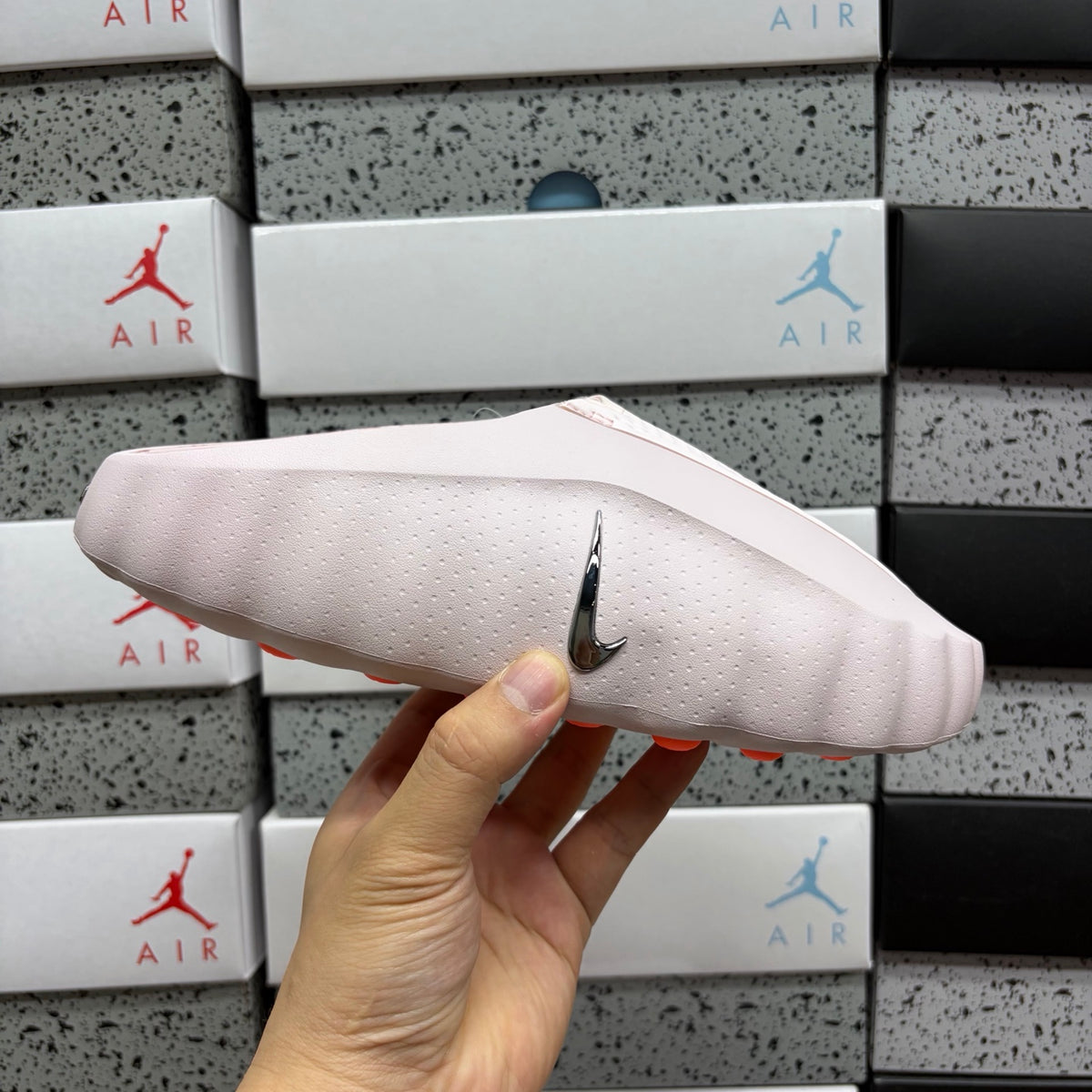 Nike Mind 001 'Rose Pâle'