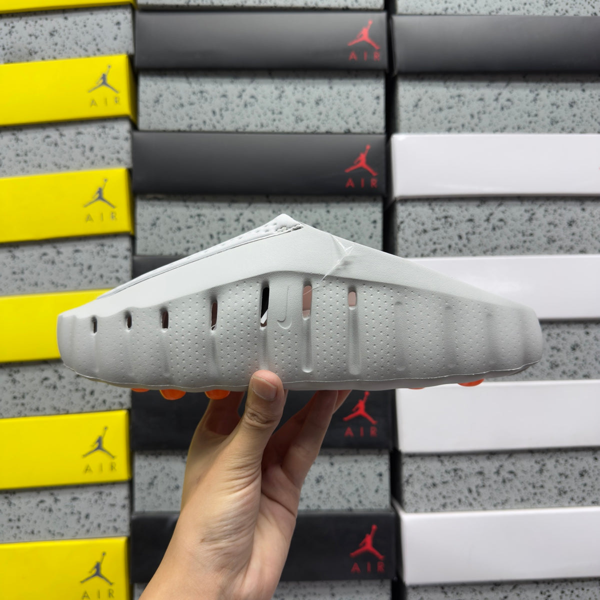 Nike Mind 001 x NOCTA 'Gris' — vue 4