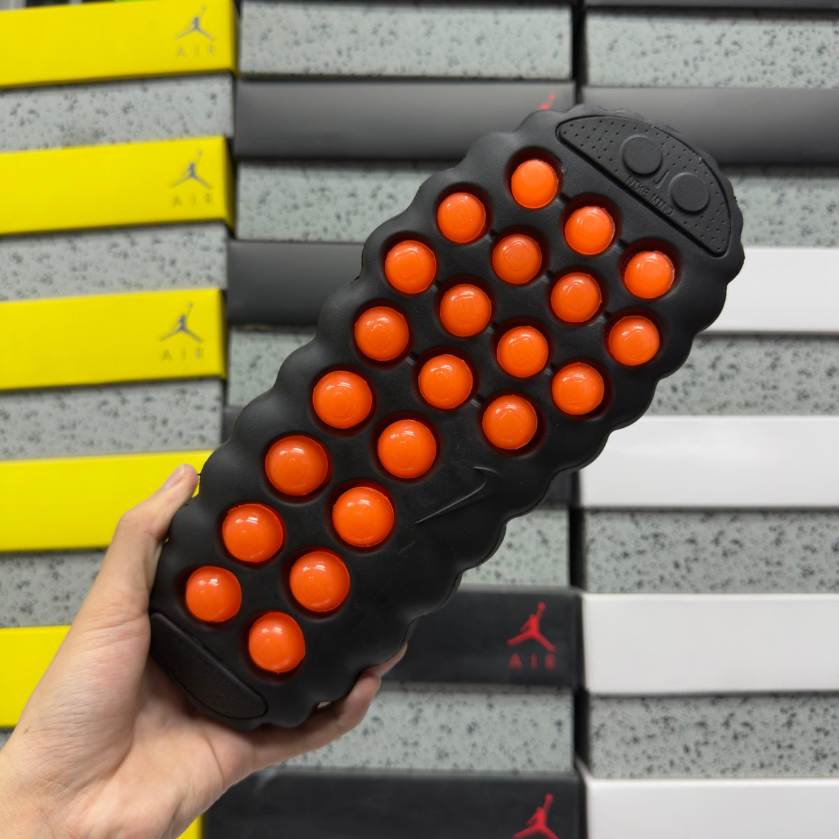Nike Mind 001 x NOCTA 'Noir Picots Orange' — vue 2