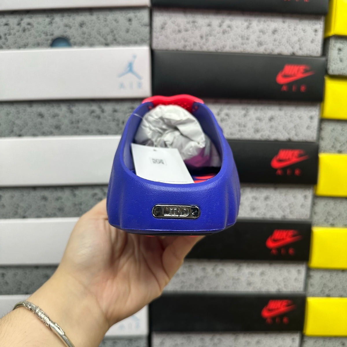 Nike Mind 001 'Bleu Royal Rouge' — vue 3