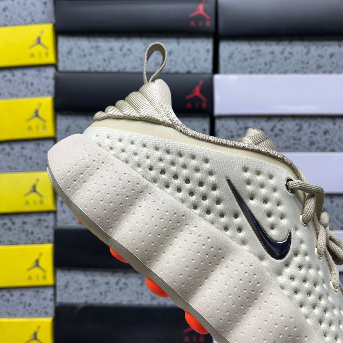 Nike Mind 002 'Beige' — vue 2