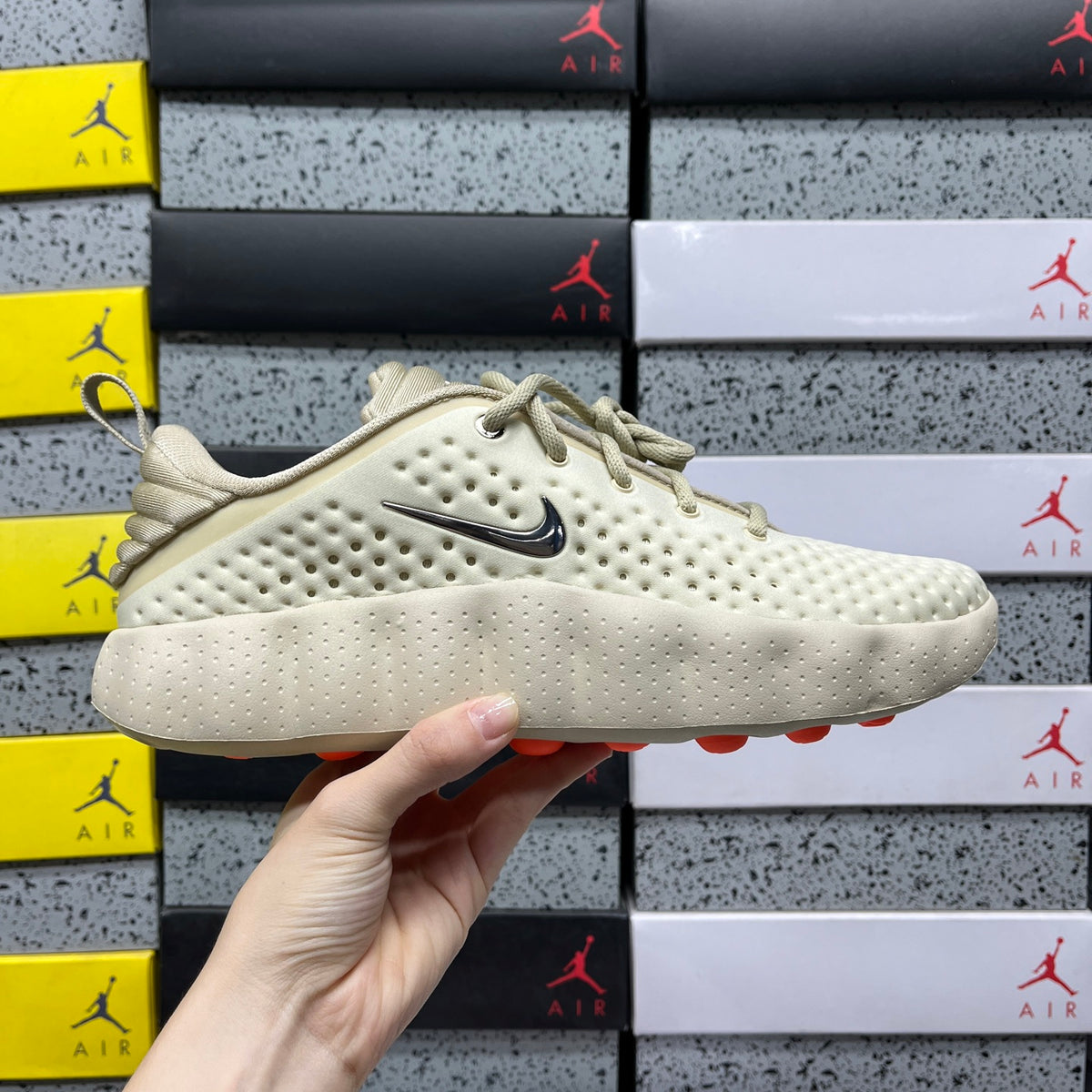 Nike Mind 002 'Beige' — vue 4