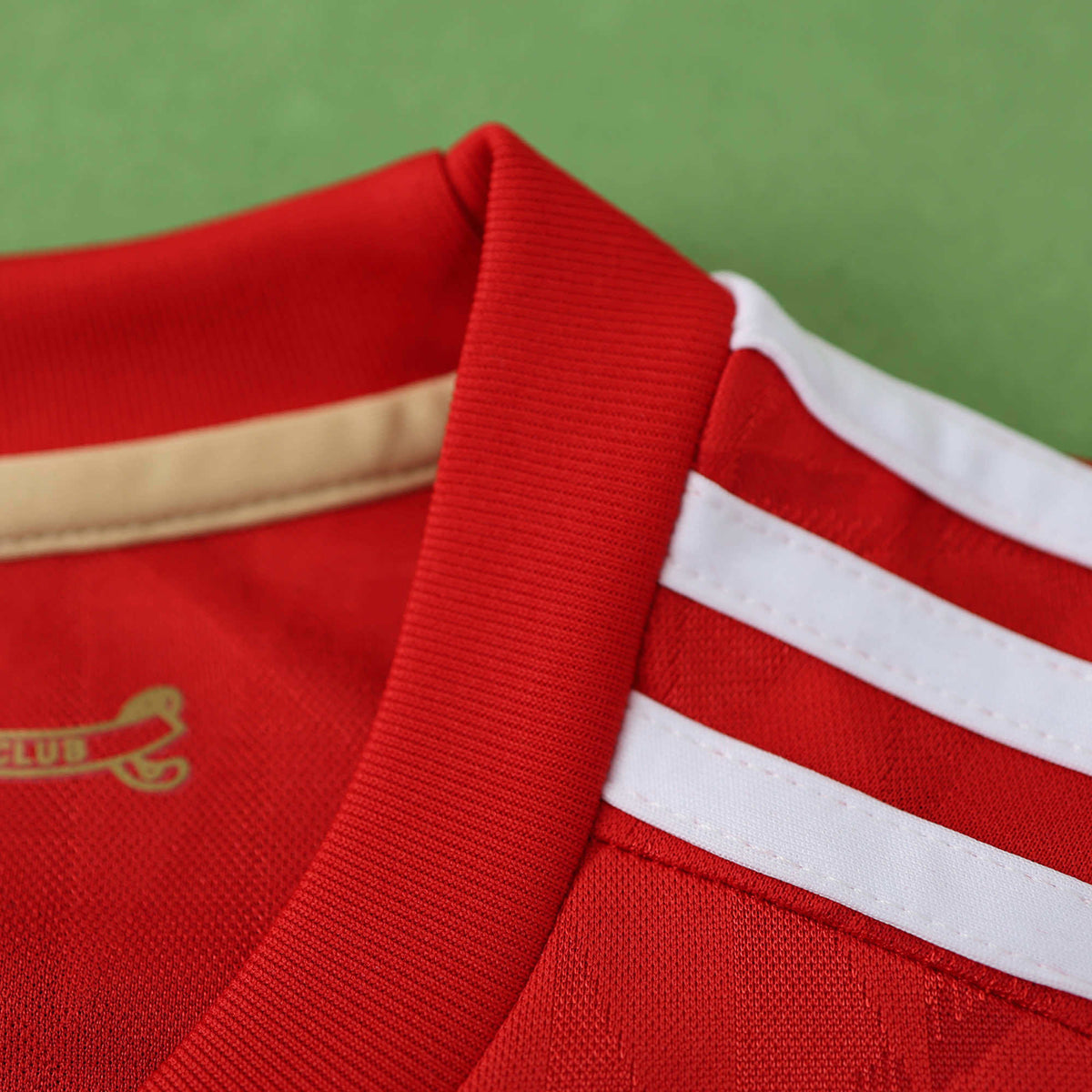 Maillot Liverpool 2010 Domicile Rétro — vue 3