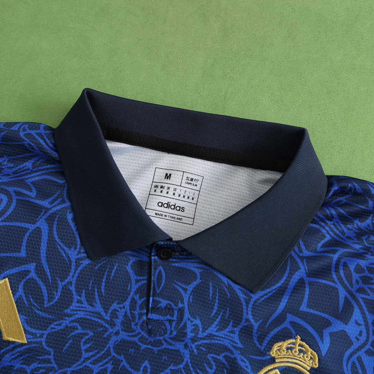 Maillot Real Madrid 2024/25 — Année du Dragon · Édition Spéciale — vue 3