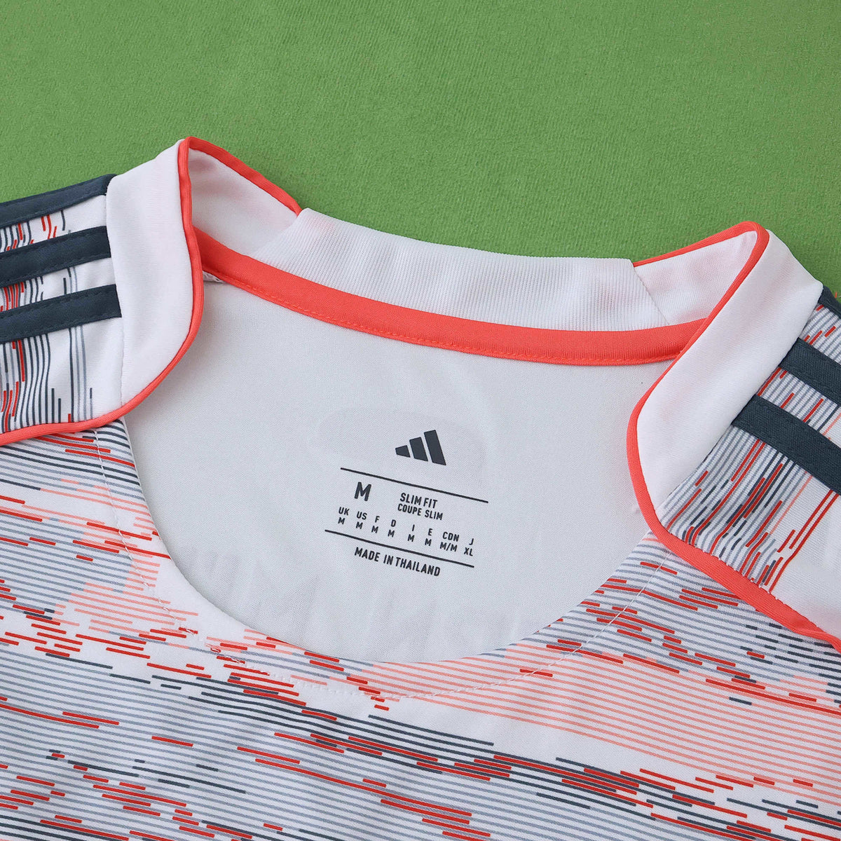 Maillot Bayern Munich 2025/26 Extérieur — vue 2