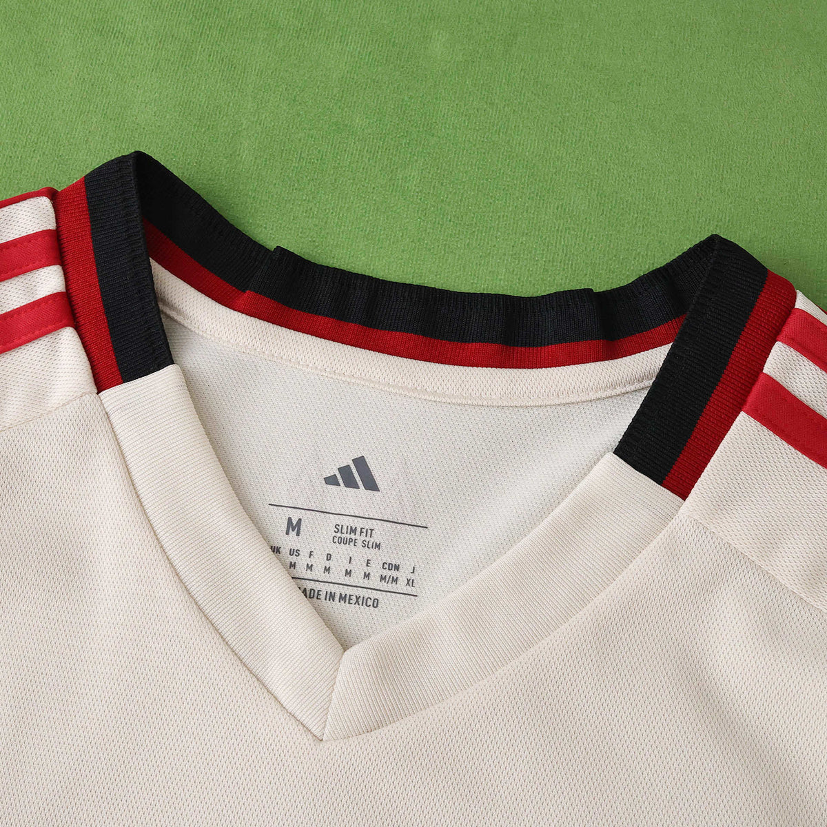 Maillot Liverpool 2025/26 Extérieur — vue 2