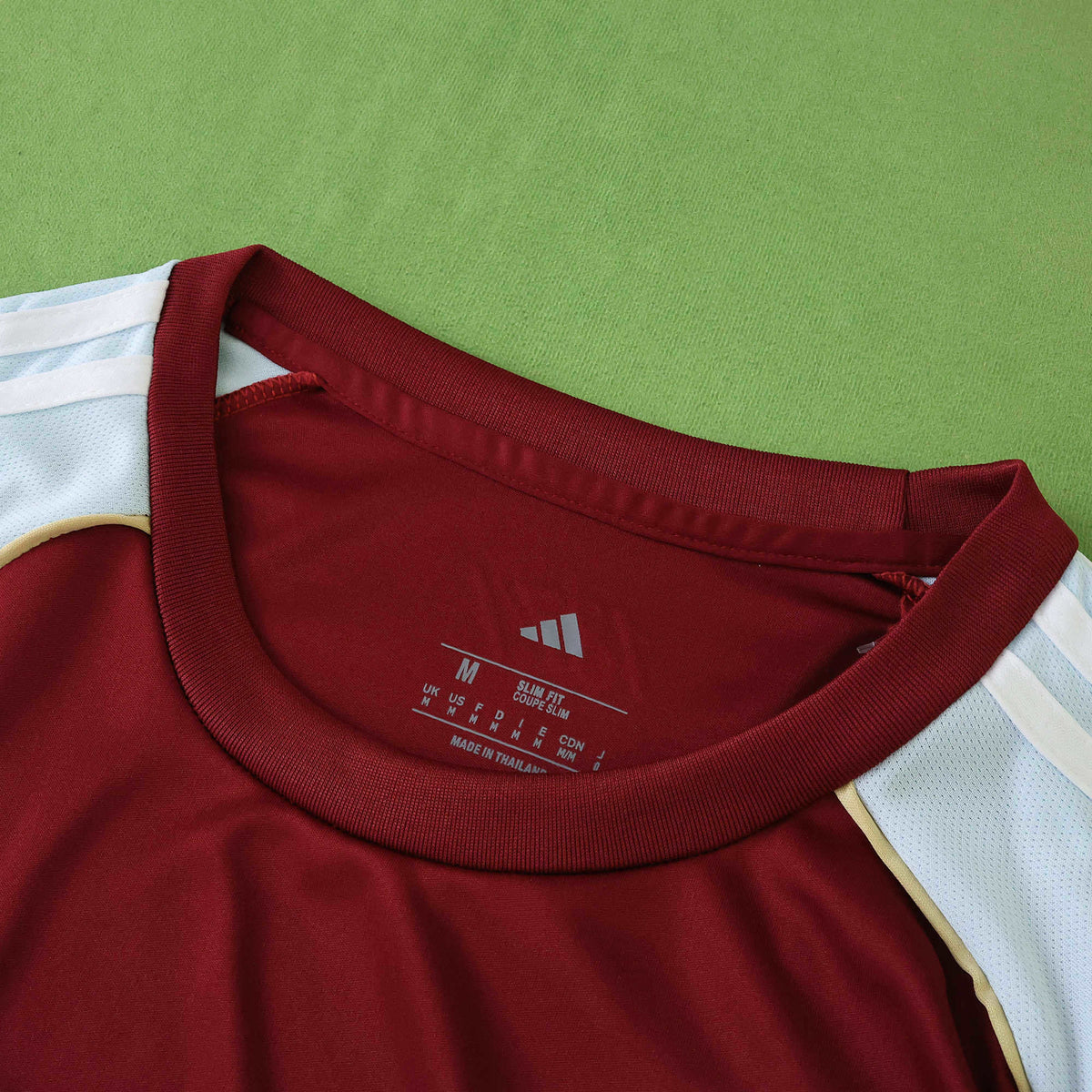 Maillot Aston Villa 2025/26 Domicile — vue 3