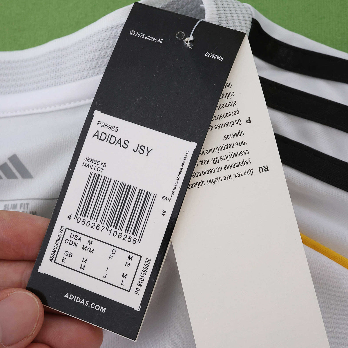 Maillot Real Madrid 2025/26 Domicile — Concept — vue 8