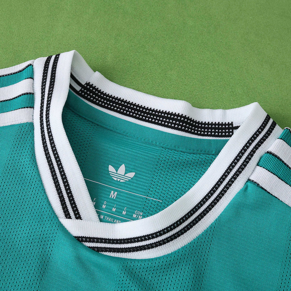 Maillot Liverpool 2025/26 Third — Version Joueur — vue 2