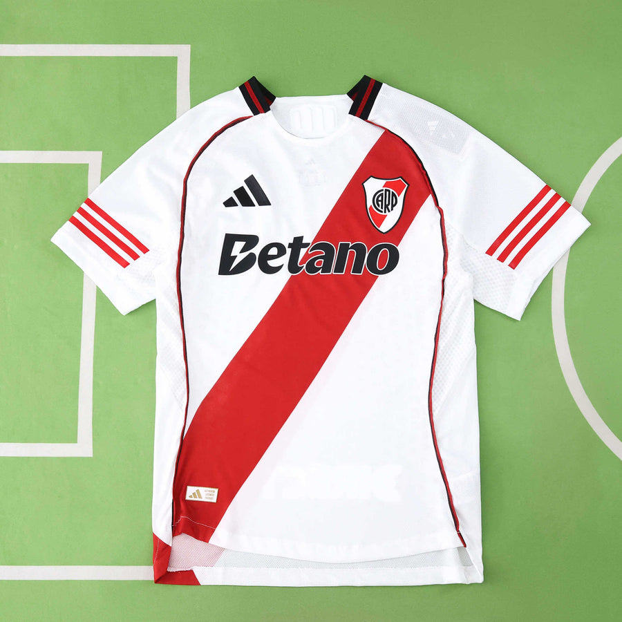Maillot River Plate 2025/26 Domicile — Version Joueur