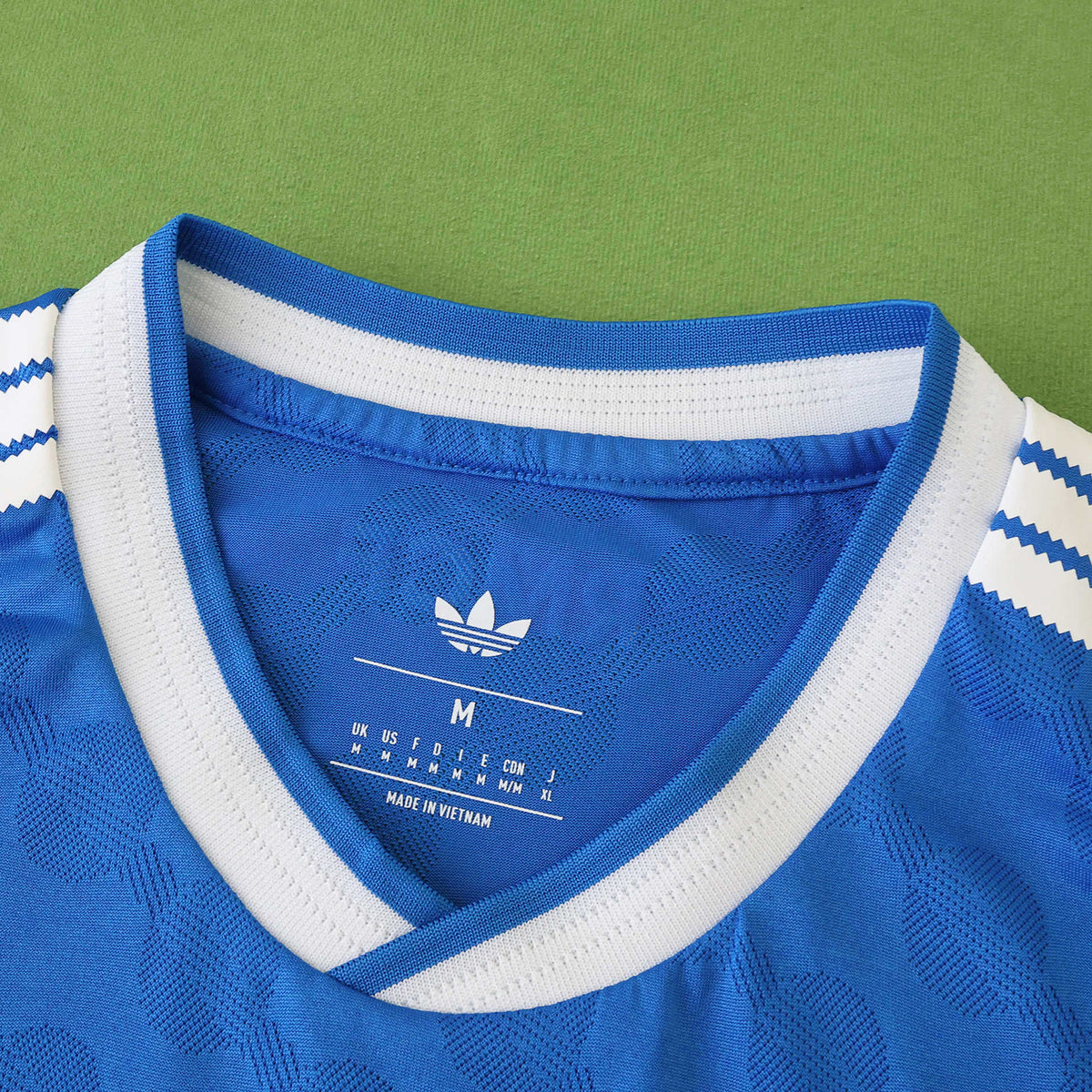 Maillot Real Madrid 2025/26 Third — Version Joueur — vue 3