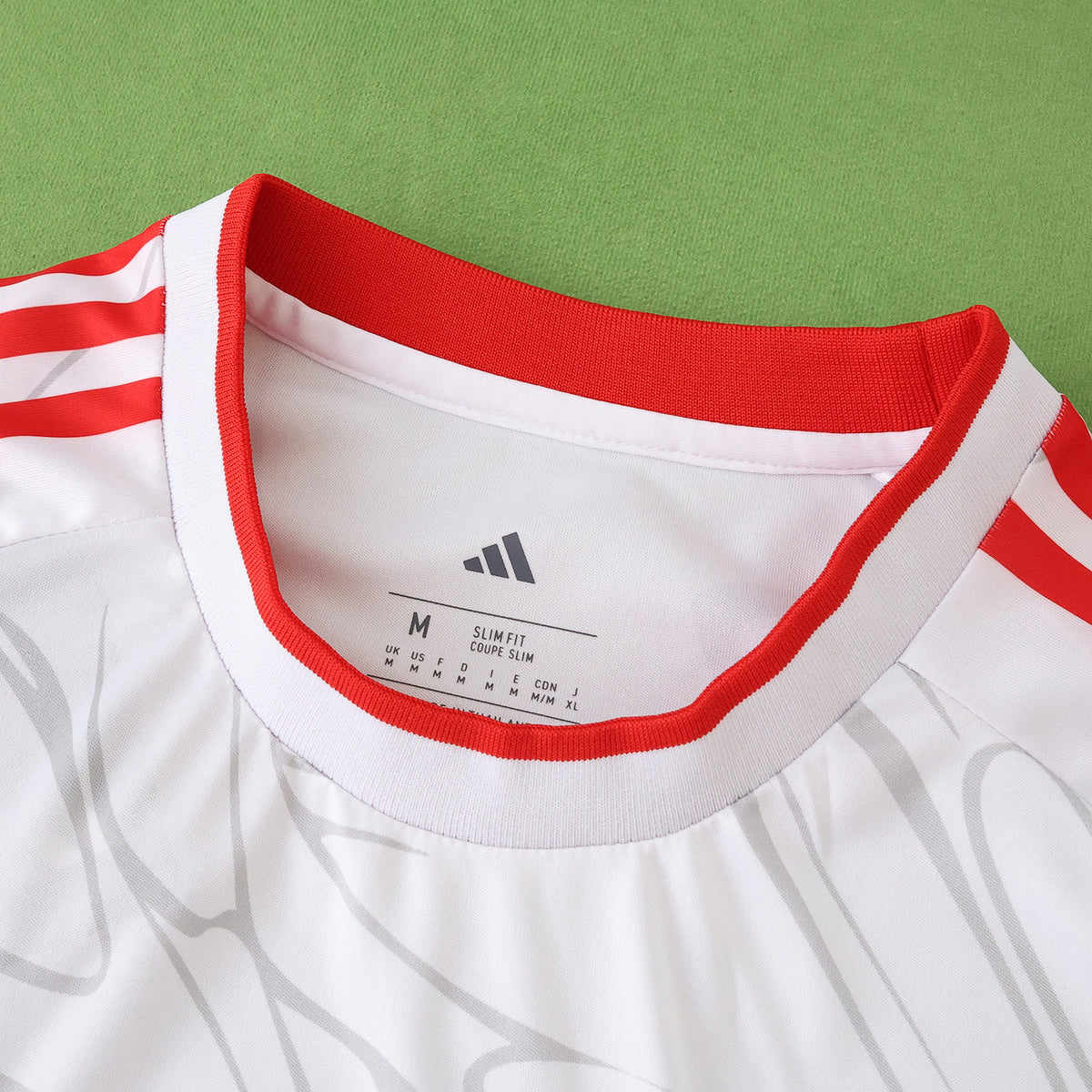 Maillot Benfica 2025/26 — Concept — vue 3