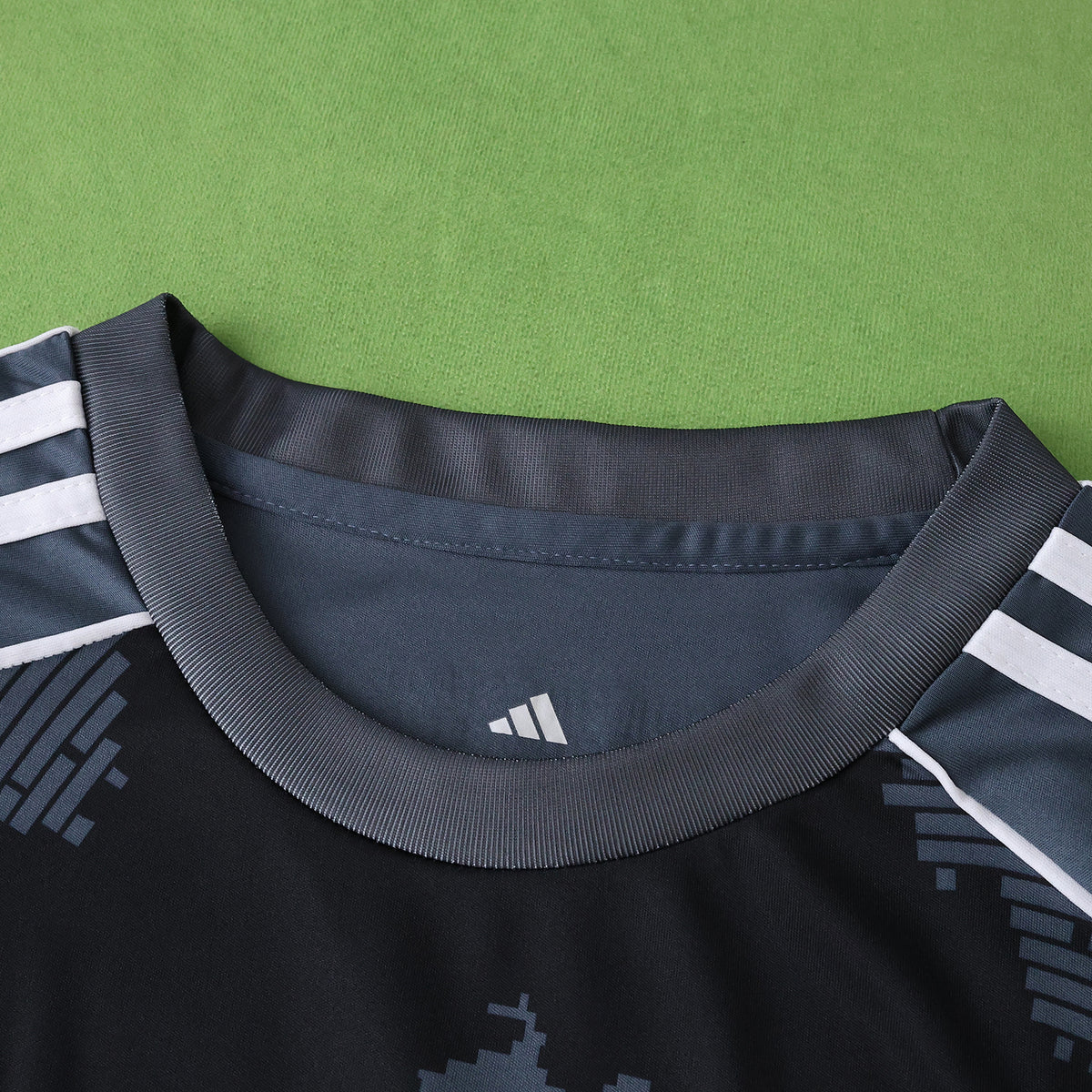 Maillot Eintracht Francfort 2025/26 Third — vue 2