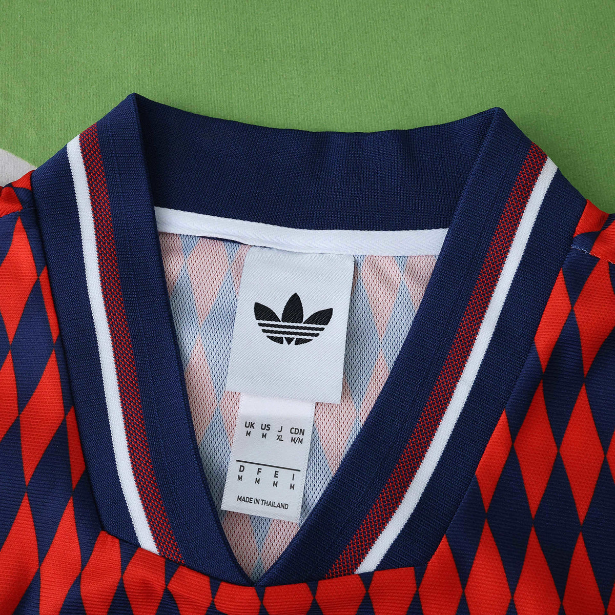 Maillot Bayern Munich 2025/26 — Concept — vue 3