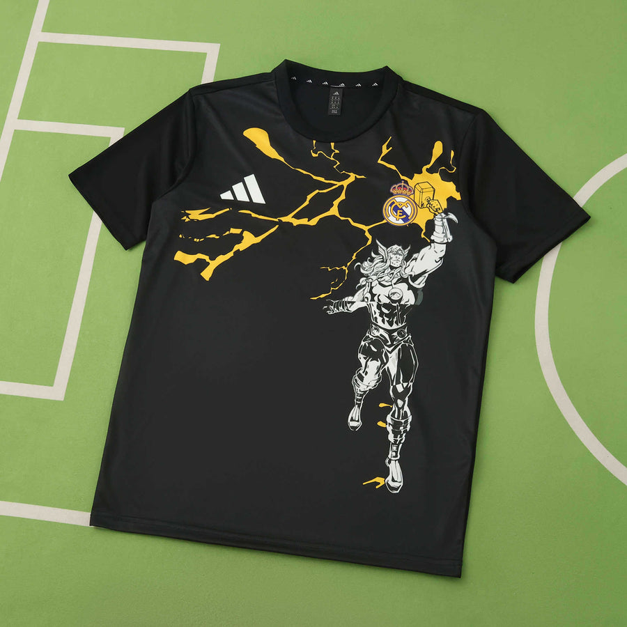 Maillot Real Madrid 2025/26 — Concept · Marvel · Noir — vue 3