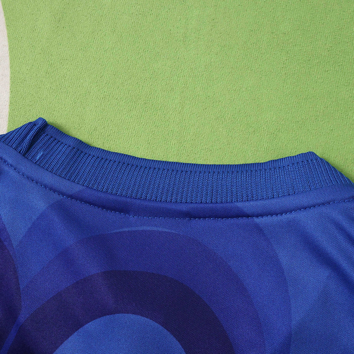 Maillot Real Madrid 2025/26 — Nœud Chinois — vue 4
