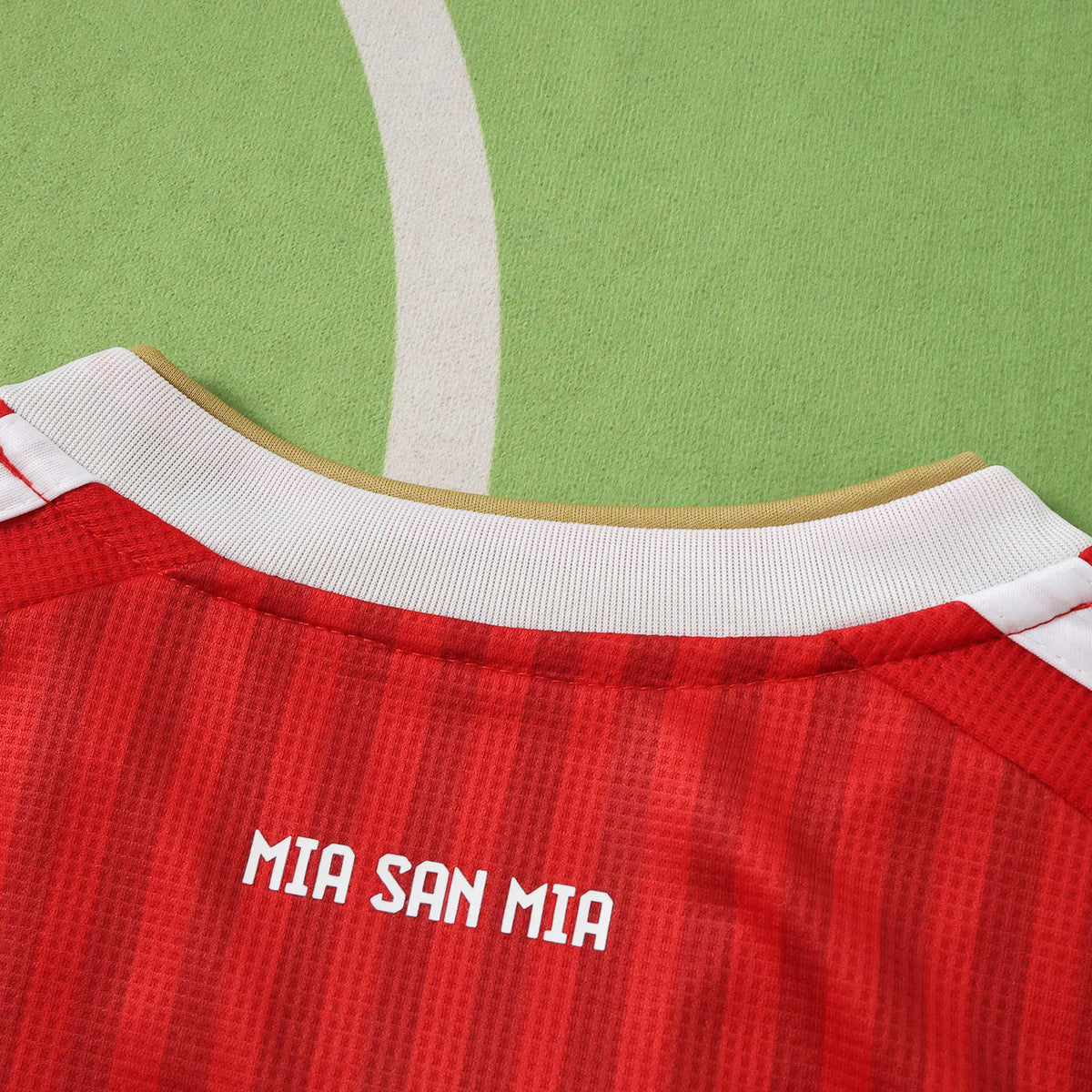 Maillot Bayern Munich 2026/27 Domicile — vue 3