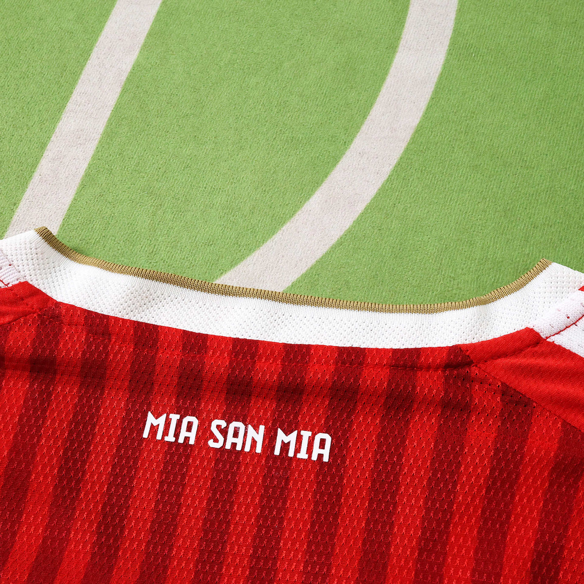 Maillot Bayern Munich 2026/27 Domicile Manches Longues — Version Joueur — vue 3