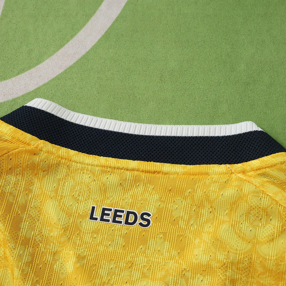 Maillot Leeds United 2026/27 Extérieur — Version Joueur — vue 3